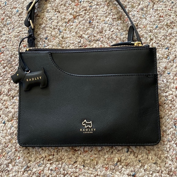 Black leather Radley purse - Picture 1 of 5